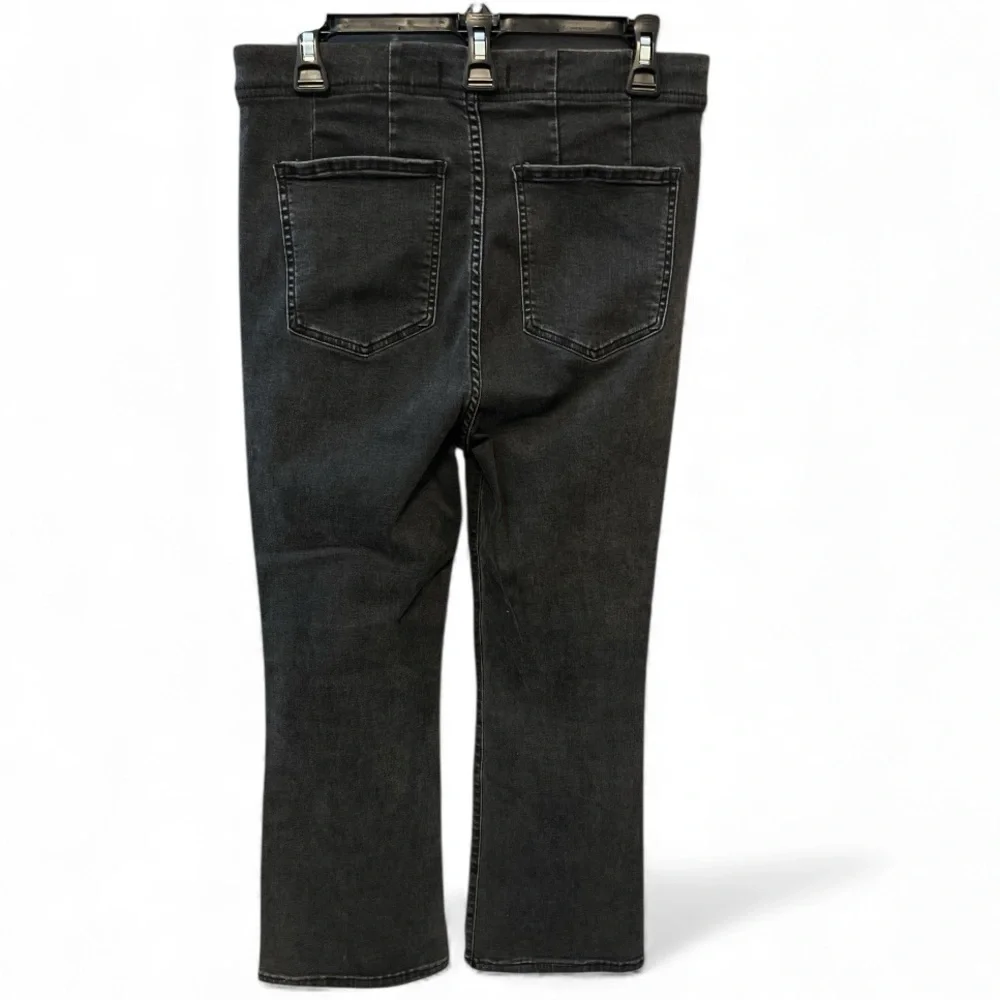 Free People Charcoal Black Distressed Denim Jeans. EC size 29